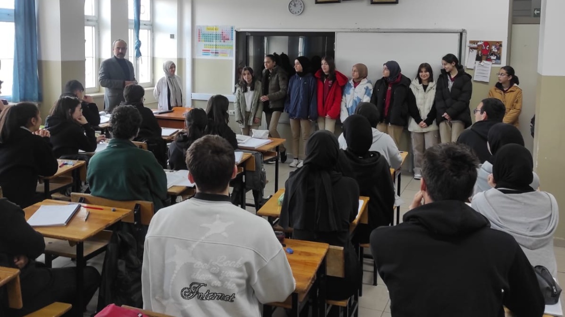 8.Sınıf Öğrencilerimizle Ertuğrul Gazi Lisesini Ziyarete Gittik